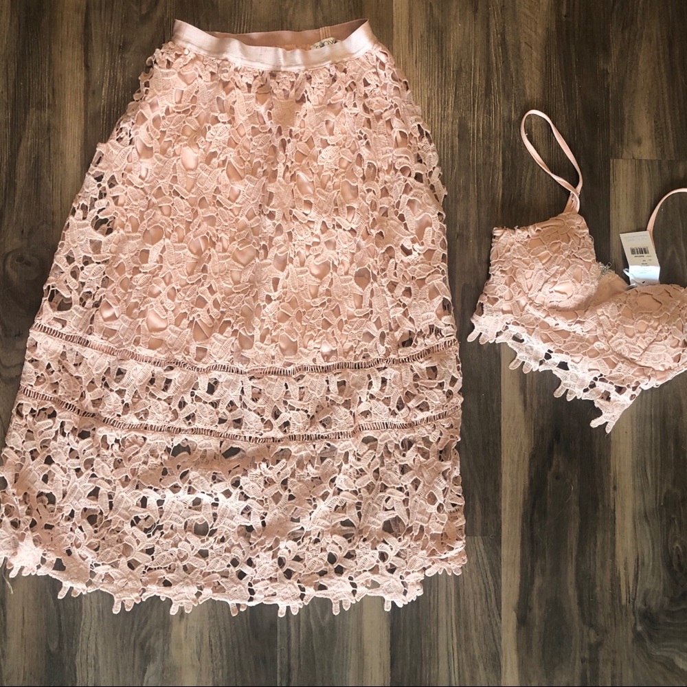 SHOWPO TWO PIECE LACE DRESS SET BLUSH SIZE 6